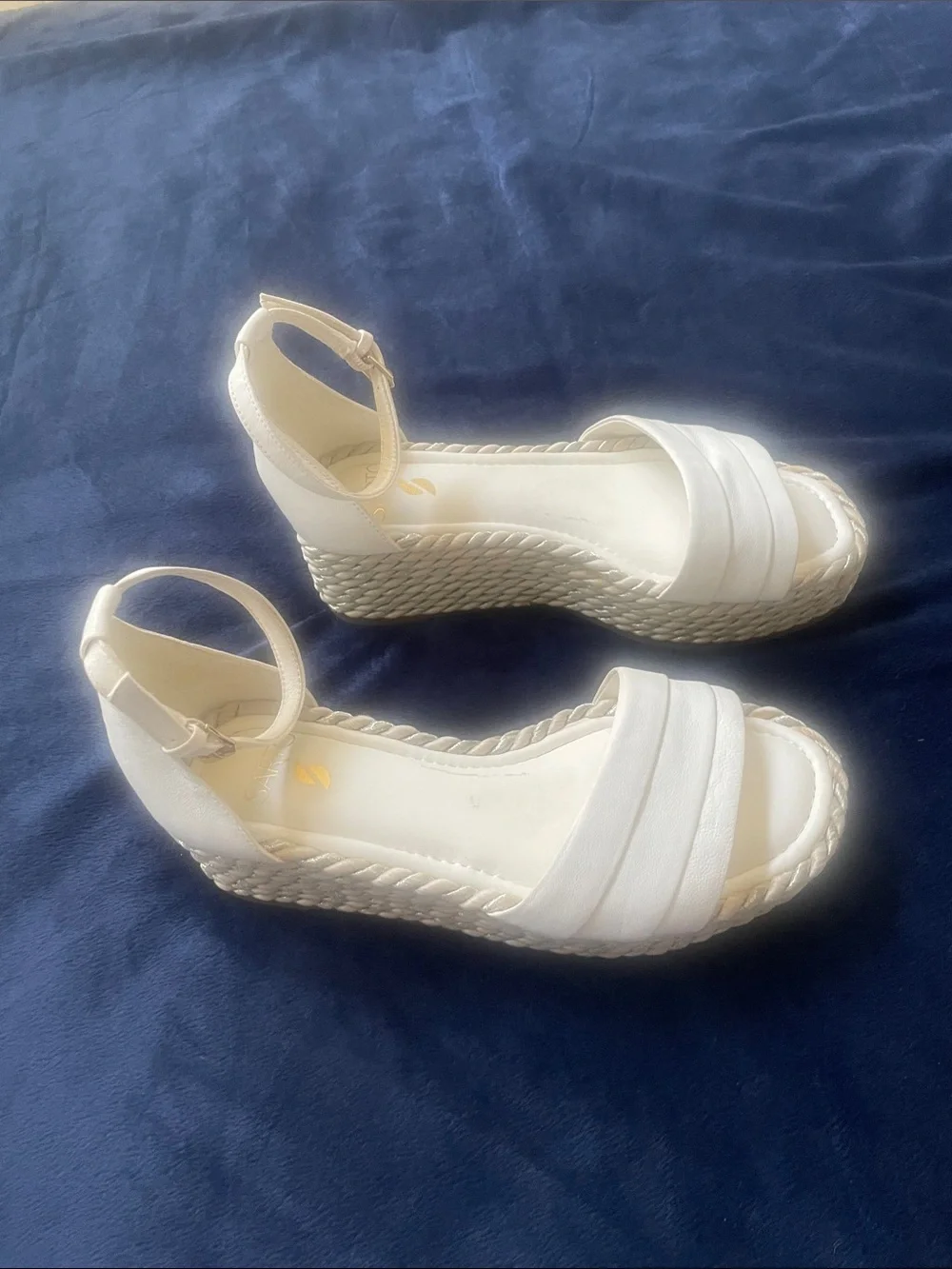 Franco Sarto A-Via espadrille. Cream leathers SZ 7.5
